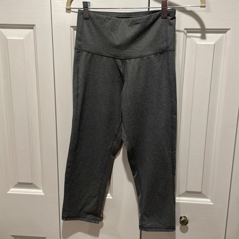 C9 by Champion Duo Dry Gray Capri Leggings